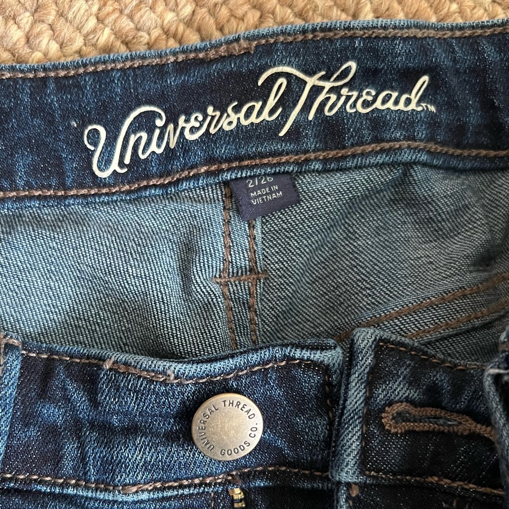 Universal Thread Jeans - Picture 2 of 3